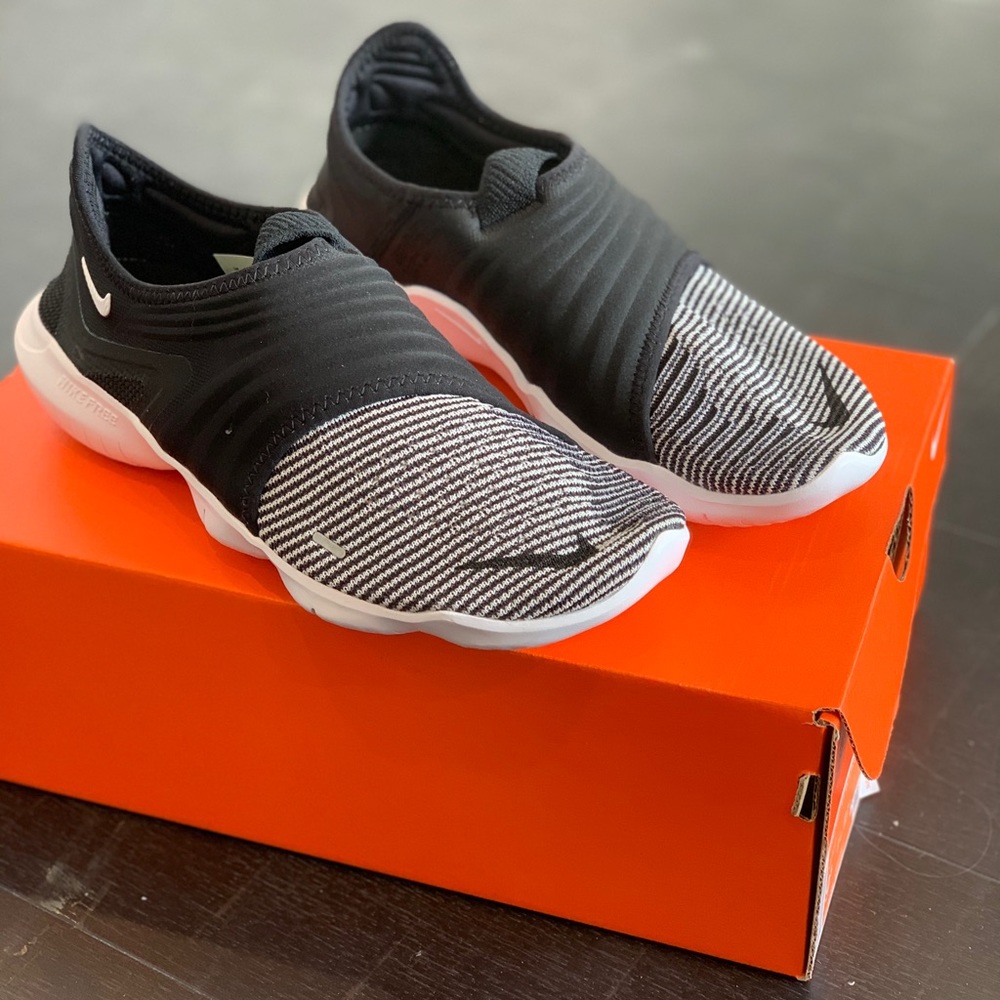 NIB Nike women’s free run flyknit 3.0